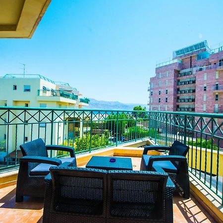 C Class Apartment Eilat Exterior photo